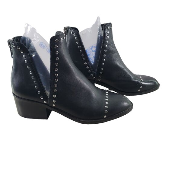 Sz 7 Steve Madden Conspire Booties Black Studs Studded Leather Ankle Boots - Picture 1 of 11